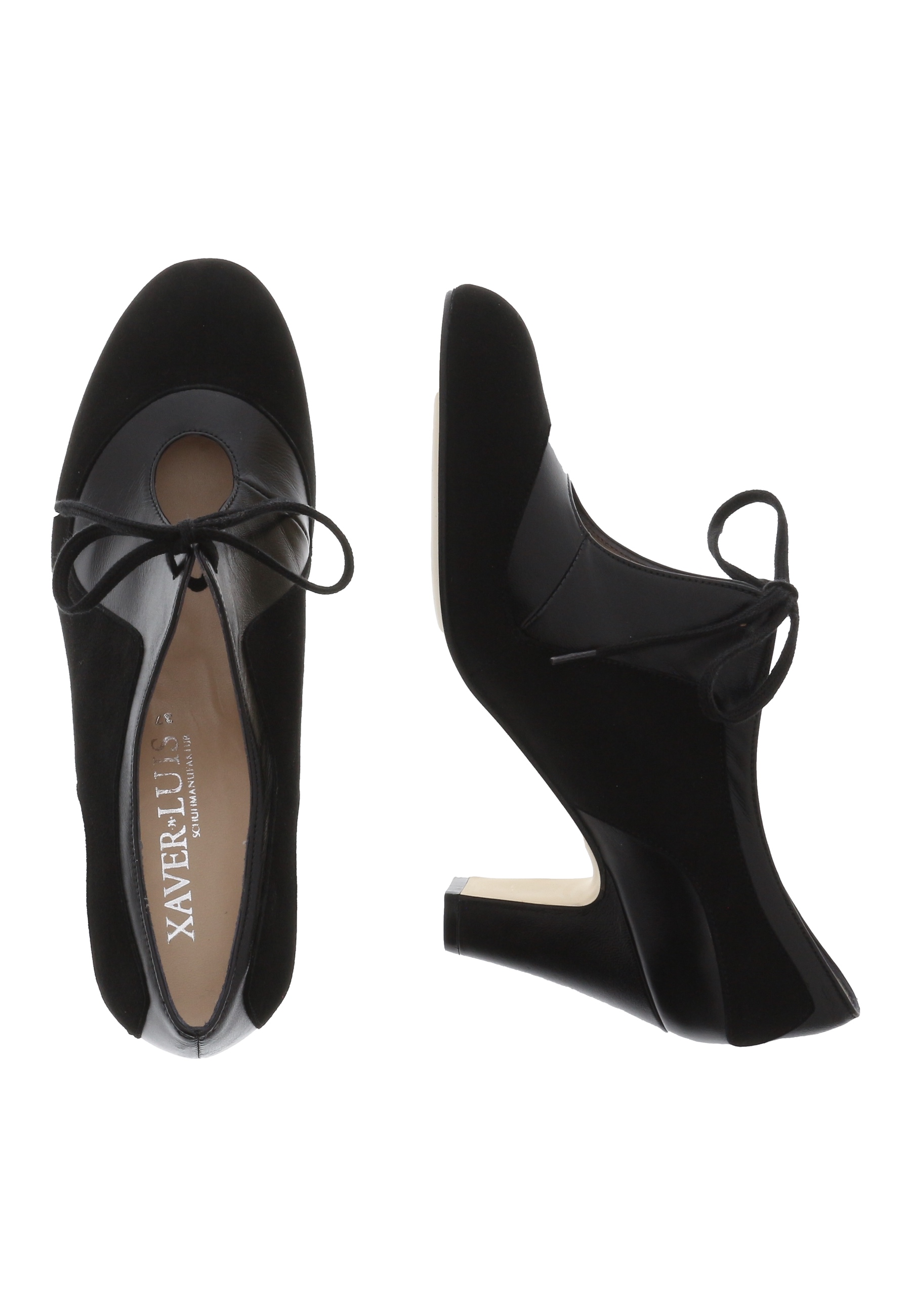 LARA - Pumps zum Schnüren und Dekolleté